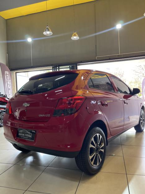CHEVROLET Onix Hatch 1.4 4P FLEX LTZ, Foto 4