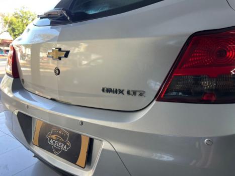 CHEVROLET Onix Hatch 1.4 4P FLEX LTZ AUTOMTICO, Foto 14