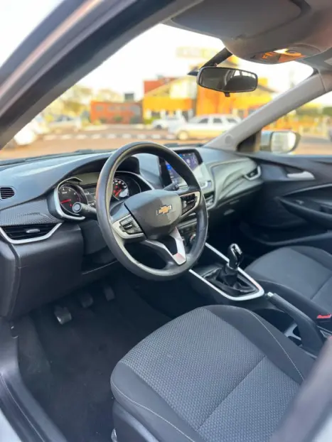 CHEVROLET Onix Hatch 1.0 4P FLEX LT2, Foto 4