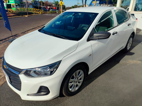 CHEVROLET Onix Hatch 1.0 12V 4P FLEX PLUS TURBO AUTOMTICO, Foto 2