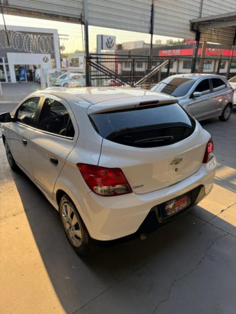 CHEVROLET Onix Hatch 1.0 12V 4P FLEX, Foto 4