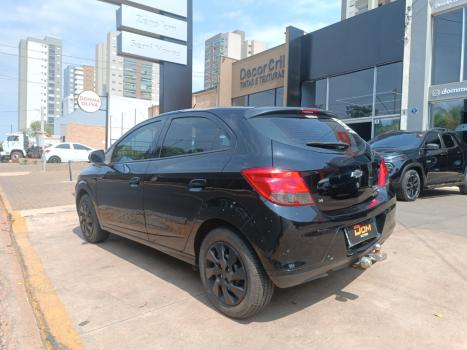CHEVROLET Onix Hatch 1.4 4P FLEX LT, Foto 4