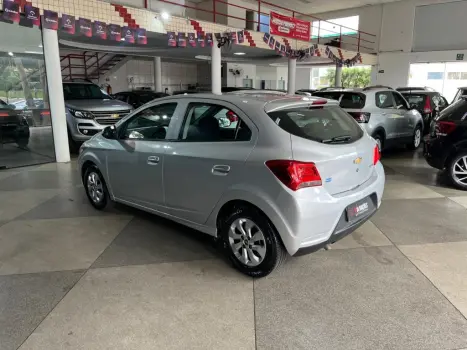 CHEVROLET Onix Sedan 1.0 4P FLEX LT, Foto 6