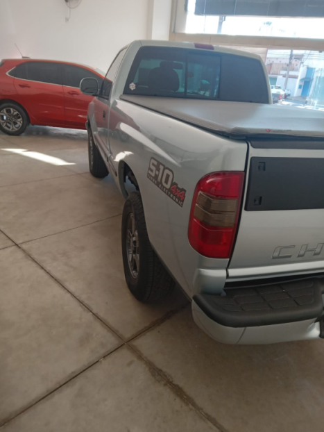 CHEVROLET S10 2.8 12V COLINA 4X4 CABINE SIMPLES TURBO DIESEL, Foto 4