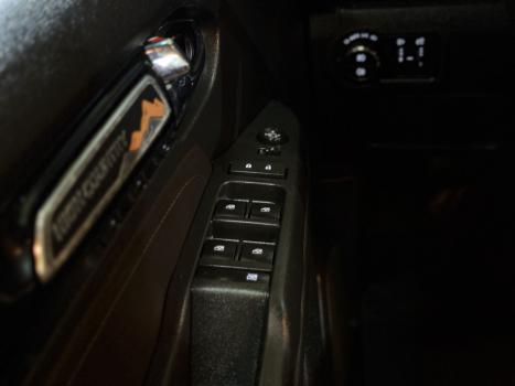 CHEVROLET S10 2.8 12V HIGH COUNTRY CABINE DUPLA 4X4 TURBO DIESEL AUTOMTICO, Foto 19