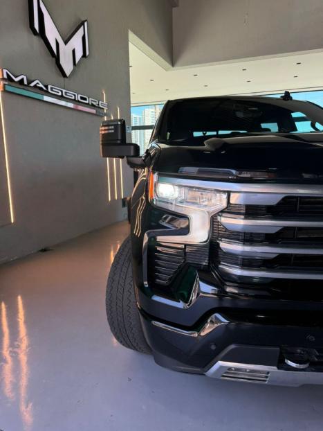 CHEVROLET Silverado 5.3 V8 1500 HIGH COUNTRY CABINE DUPLA 4X4 AUTOMTICO, Foto 3