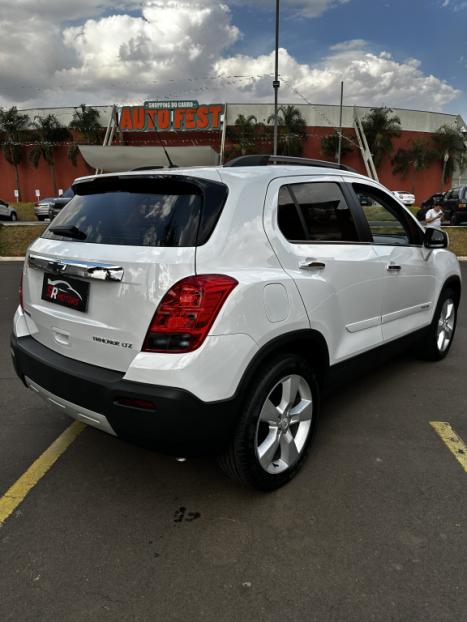 CHEVROLET Tracker 1.8 16V 4P FLEX LTZ AUTOMTICO, Foto 4