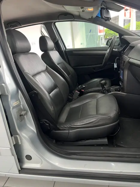 CHEVROLET Vectra Hatch 2.0 4P FLEX GT, Foto 10