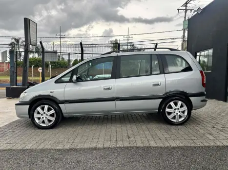 CHEVROLET Zafira 2.0 4P ELEGANCE AUTOMTICO, Foto 2