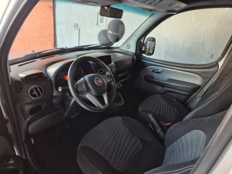 FIAT Doblo 1.8 16V 4P FLEX ESSENCE 7 LUGARES, Foto 6