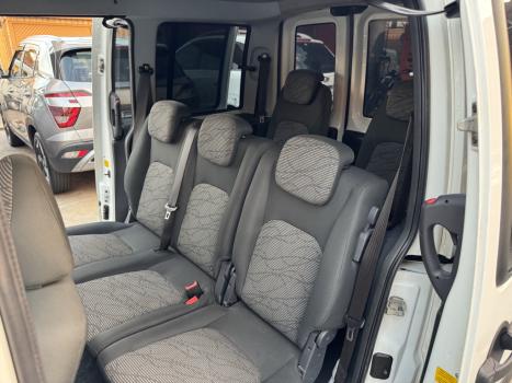 FIAT Doblo 1.8 16V 4P FLEX ESSENCE 7 LUGARES, Foto 10