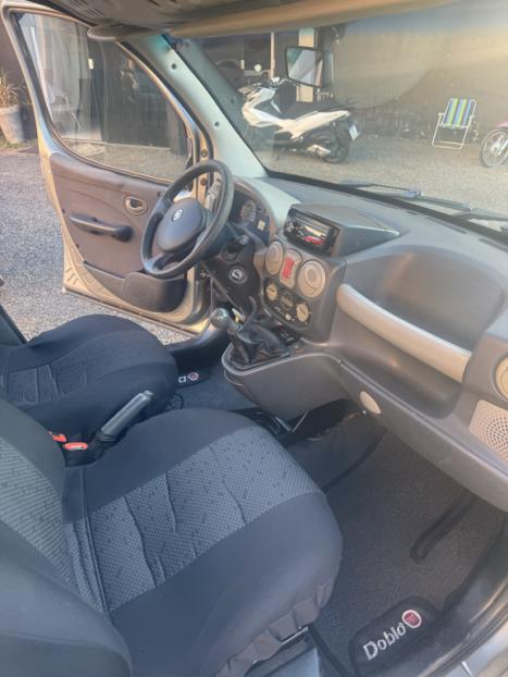 FIAT Doblo 1.8 16V 4P FLEX ESSENCE 7 LUGARES, Foto 2
