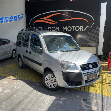 FIAT Doblo 1.8 16V 4P FLEX ESSENCE 7 LUGARES, Foto 1
