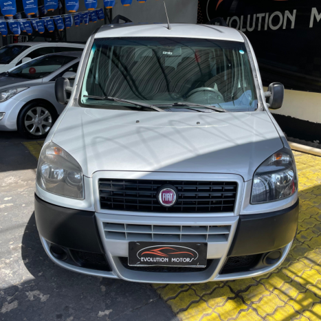 FIAT Doblo 1.8 16V 4P FLEX ESSENCE 7 LUGARES, Foto 2