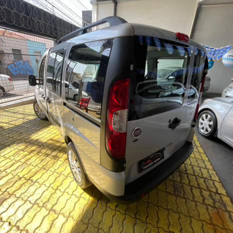 FIAT Doblo 1.8 16V 4P FLEX ESSENCE 7 LUGARES, Foto 4