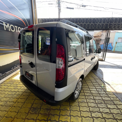 FIAT Doblo 1.8 16V 4P FLEX ESSENCE 7 LUGARES, Foto 6