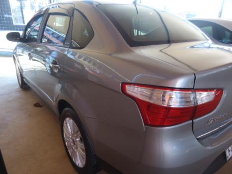 FIAT Grand Siena 1.6 16V 4P ESSENCE FLEX, Foto 5