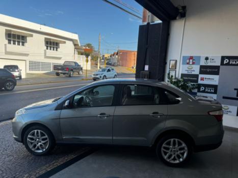 FIAT Grand Siena 1.6 16V 4P FLEX ESSENCE DUALOGIC AUTOMATIZADO, Foto 8