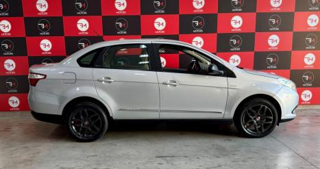 FIAT Grand Siena 1.6 16V 4P FLEX ESSENCE DUALOGIC AUTOMATIZADO, Foto 3
