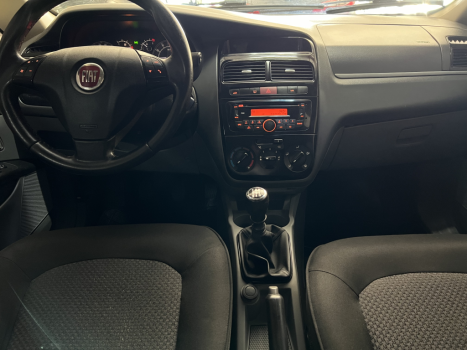 FIAT Linea 1.8 16V 4P FLEX ESSENCE, Foto 3