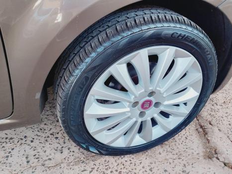 FIAT Linea 1.8 16V 4P FLEX ABSOLUTE DUALOGIC AUTOMATIZADO, Foto 12