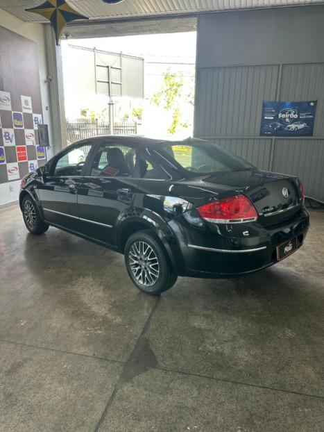 FIAT Linea 1.9 16V 4P FLEX HLX, Foto 2