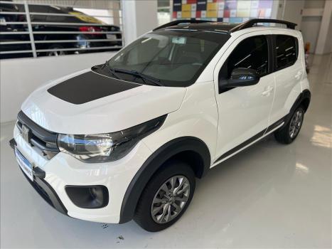 FIAT Mobi 1.0 4P FLEX EVO TREKKING, Foto 1