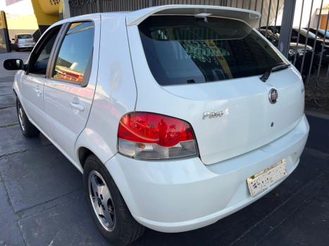 FIAT Palio 1.8 4P HLX, Foto 3