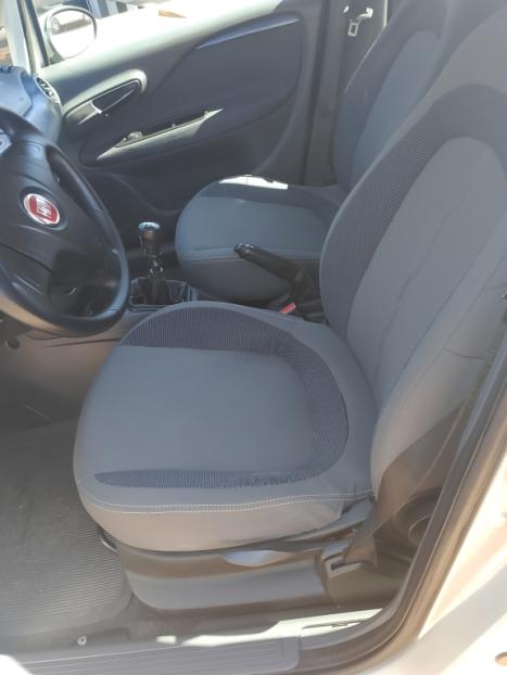 FIAT Punto 1.4 4P ATTRACTIVE FLEX, Foto 2