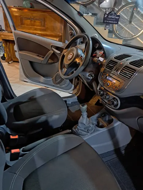 FIAT Siena 1.6 16V 4P ESSENCE FLEX, Foto 8