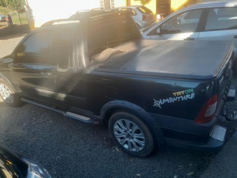FIAT Strada 1.8 16V FLEX ADVENTURE CABINE ESTENDIDA, Foto 2