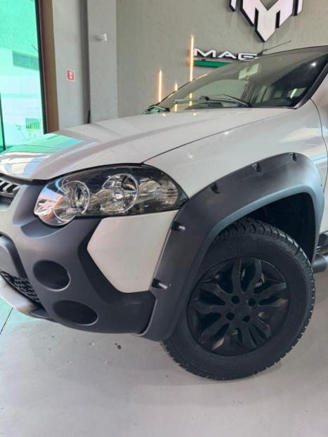 FIAT Strada 1.8 16V ADVENTURE LOCKER  FLEX CABINE DUPLA MANGALARGA MARCHADOR, Foto 4