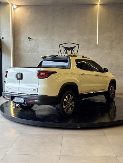 FIAT Toro 1.3 16V 4P FLEX 270 TURBO VOLCANO AUTOMTICO, Foto 3