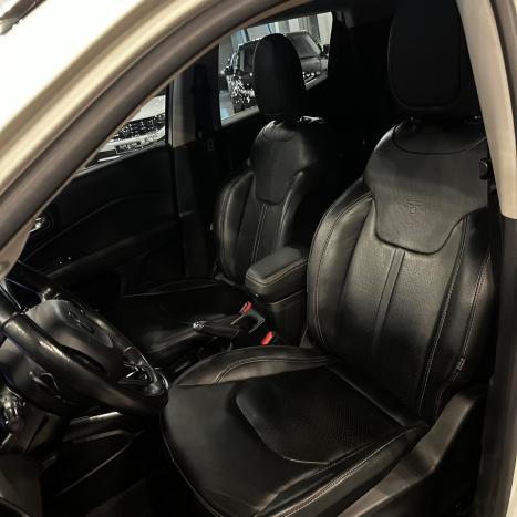 FIAT Toro 1.3 16V 4P FLEX 270 TURBO VOLCANO AUTOMTICO, Foto 9