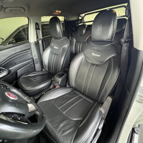 FIAT Toro 2.0 16V 4P 4WD FREEDOM TURBO DIESEL, Foto 4