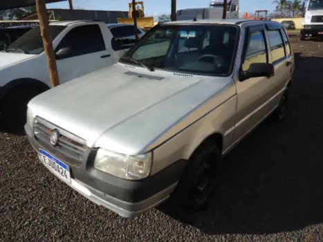 FIAT Uno 1.0 4P FLEX FIRE, Foto 1