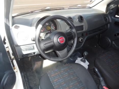 FIAT Uno 1.0 FLEX VIVACE, Foto 4