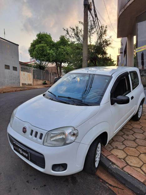 FIAT Uno 1.0 FLEX VIVACE, Foto 2