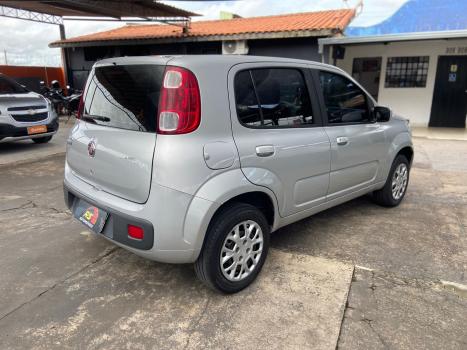 FIAT Uno 1.0 FLEX VIVACE, Foto 4