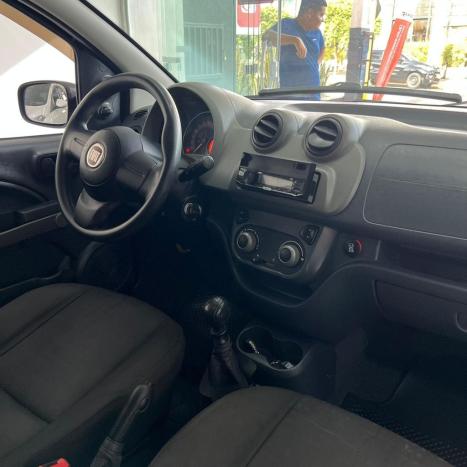 FIAT Uno 1.0 FLEX VIVACE, Foto 2