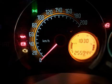 FIAT Uno 1.0 FLEX VIVACE CELEBRATION, Foto 10