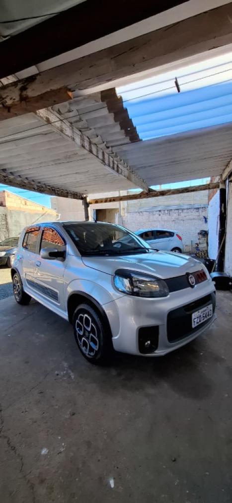 FIAT Uno 1.4 4P FLEX SPORTING, Foto 1
