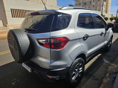 FORD Ecosport 1.5 12V 4P TI-VCT FLEX FREESTYLE AUTOMTICO, Foto 5