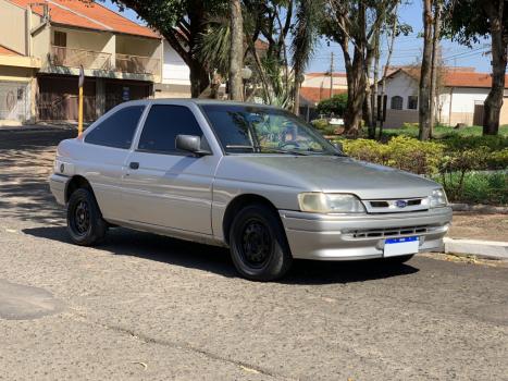 FORD Escort 1.6 GL, Foto 3