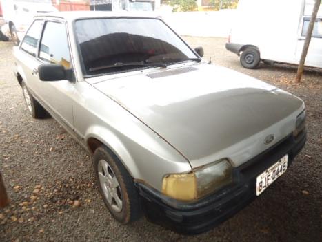 FORD Escort 1.6 L, Foto 2