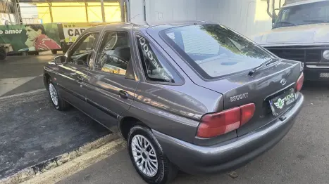 FORD Escort 1.8 16V 4P GL, Foto 13