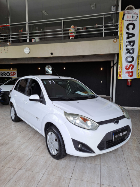 FORD Fiesta Hatch 1.6, Foto 1