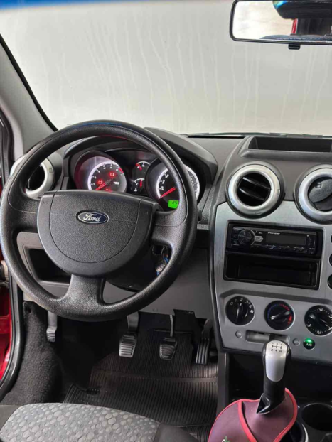 FORD Fiesta Hatch 1.6 4P FLEX, Foto 6