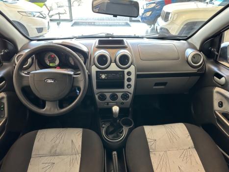 FORD Fiesta Hatch 1.6, Foto 8