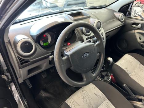 FORD Fiesta Hatch 1.6, Foto 9